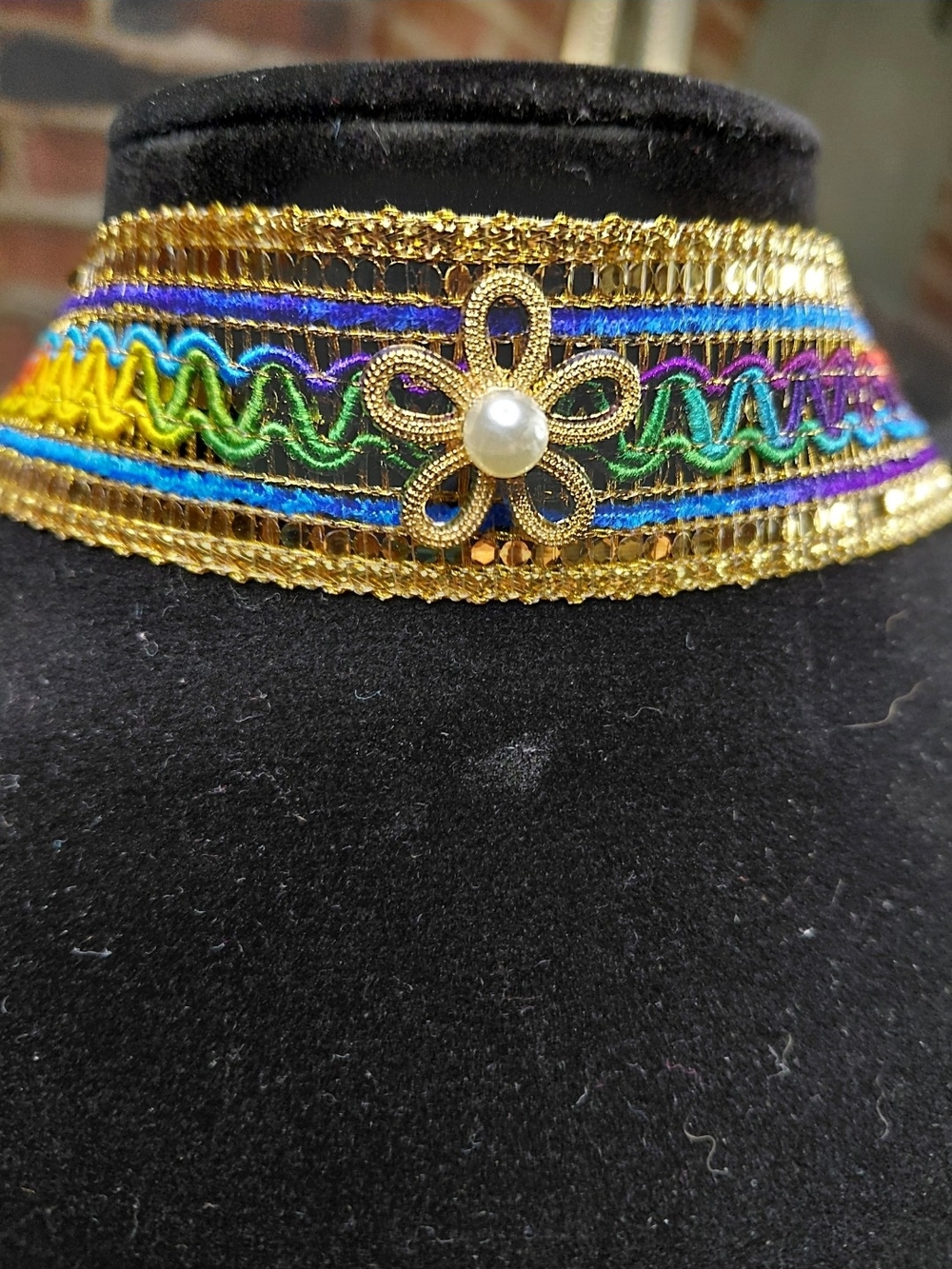 BOHO SHIMMERING Gold Multicolor Embroidered Choker Necklace